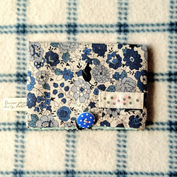 【送料無料】ポケットティッシュカバー　YUWA花柄青 1枚目の画像