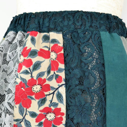 着物とレースのスカート：椿模様（緑・グレー）　着物リメイク　送料無料　1809s03 9枚目の画像