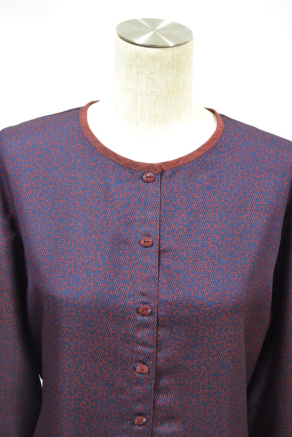 蔓藤花紋襯衫式連衣裙：海軍藍x波爾多，長襯衫，和服翻新，在2個工作日內發貨，國內免費送貨/ 1910d 第8張的照片