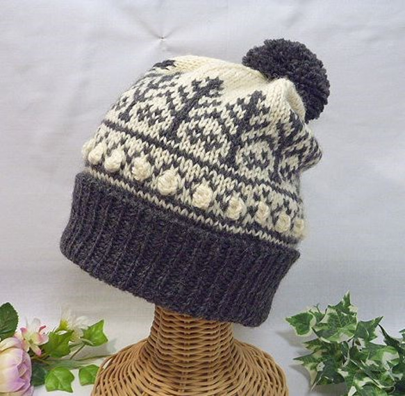 ●北欧柄の編み込みニット帽（小さな森・こげ茶） 4枚目の画像
