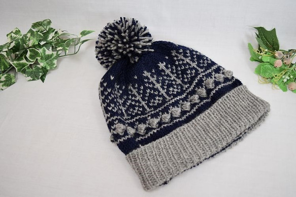 ●北欧柄の編み込みニット帽（小さな森・ｸﾞﾚｰ&紺） 3枚目の画像