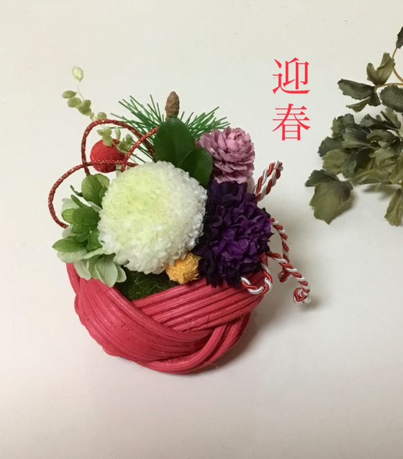 苔玉とプリザ 小さなお正月飾り　 1枚目の画像