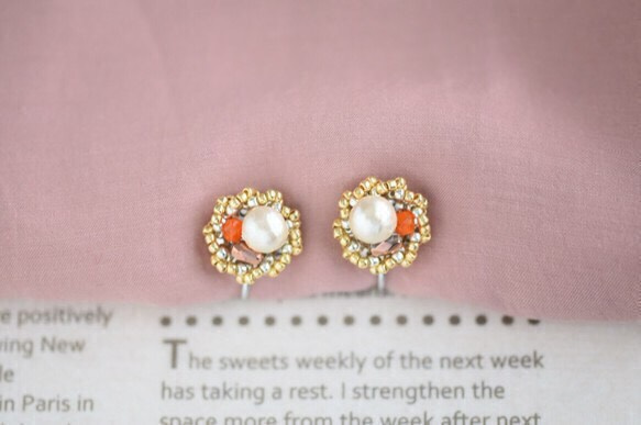 棉珍珠T耳環橙色 第4張的照片