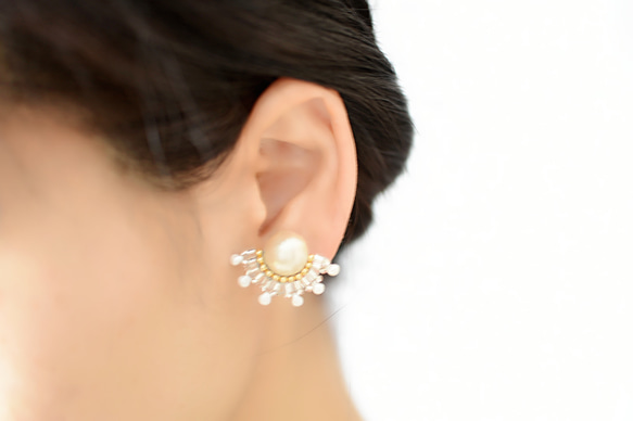 Cotton Pearl Bijoux耳環（Kisuka）白色 第2張的照片