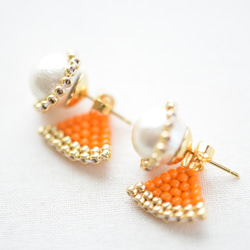 棉珍珠三角耳環（金橙） 第1張的照片