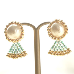 棉珍珠三角耳環（金綠色） 第2張的照片