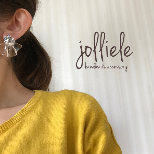 クリアフラワー＊ ピアス（その他） Jolliele 通販 3814941｜Creema