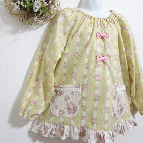 120cm yuwa黄緑系ストライプ花柄 リボン、フリル スモック 入園 入学 