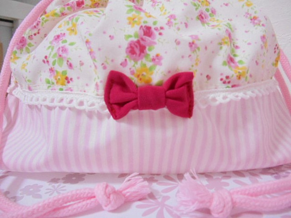 お弁当袋＆コップ袋　ピンク系きれいな花柄　ストライプ　リボン付き  入園 入学  女の子 2枚目の画像