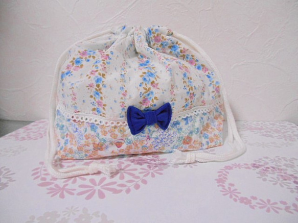 お弁当袋＆コップ袋　ブルー系ストライプ花柄　リボン付き  入園 入学  女の子 3枚目の画像