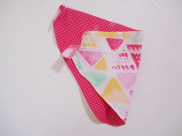 100~120cm　2点セット　 キッズエプロン＆三角巾　かわいい三角柄　ピンク系  入園 入学  女の子 5枚目の画像