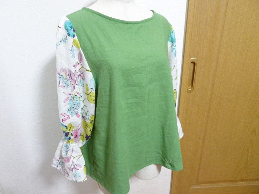 送料無料　コットンリネン　袖口フリルブラウス　Lサイズ