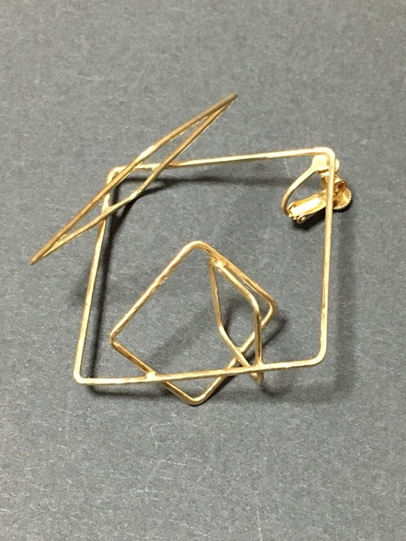 CUBE耳環黃金G（按訂單生產） 第2張的照片