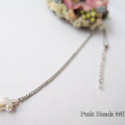 願いが叶う？純白の美！淡水真珠のクロス＆水晶～シンプルなネックレス 2枚目の画像