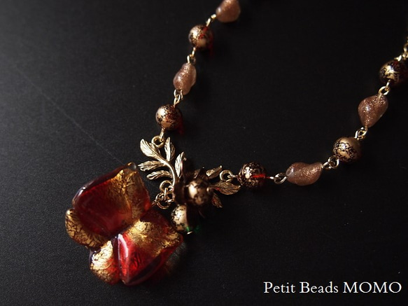 レア！艶やかで美しい～ベネチアン*バタフライ＆イタリア製のお花～ネックレス～１点物 3枚目の画像