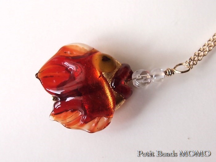 SALE！レア！イタリアの熱帯魚～ベネチアンのお魚（セラーリ レッド ）＆水晶～14KGF*お守りペンダント～１点物！