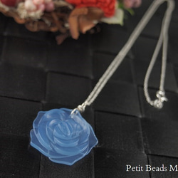 「Creema限定」優しく咲く～ブルークォーツの蒼い薔薇～シンプルなSILVER925ネックレス～ラスト2点 4枚目の画像
