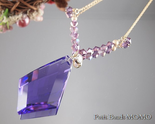 サンキャッチャー♡ハンドメイド「エーデルワイスとブルーバイオレット♡」 サンキャッチャー♡ハンドメイド「エーデルワイスとブルー