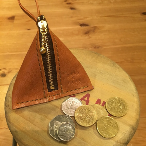 革のちっちゃなテトラポーチ ポーチ poco a poco 通販 2136123｜Creema