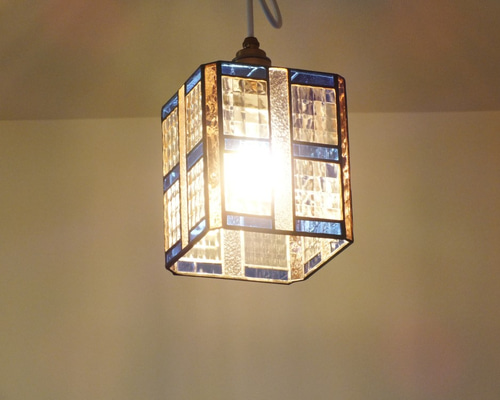 凹凸ガラスのペンダントライトⅡ　（クリア、ＬＥＤ電球付） 凹凸ガラスのペンダントライトⅡ （クリア、LED電球付） シーリング