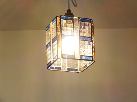 凹凸ガラスのペンダントライトⅡ　（クリア、ＬＥＤ電球付） 凹凸ガラスのペンダントライトⅡ （クリア、LED電球付） シーリング