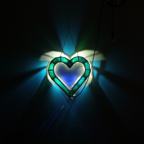 ステンドグラスのハートのランプ アップルホリックのテーブルランプ 【 トリックハート Trick Heart