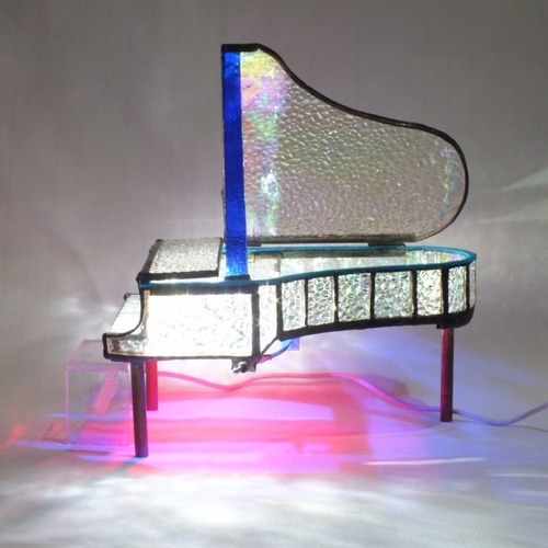 クリスタル ステンドグラス グランドピアノ型 ランプ ライト 照明 置物 クリスタル ステンドグラス グランドピアノ型 ランプ ライト 照明 置物