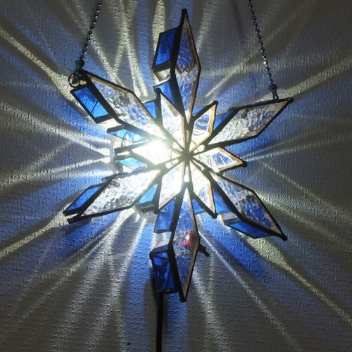 雪の結晶 ステンドグラス （LEDランプ 壁掛け） スタンドライト