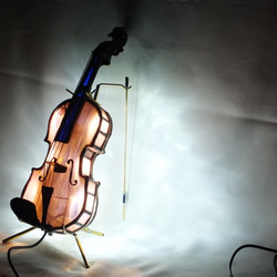 マホガニーのバイオリン；ステンドグラス　ＬＥＤを組み込んだ手作りランプ72　ver．3 5枚目の画像