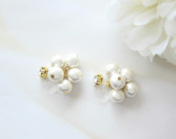 *1436* Simple bijou＊Cotton pearl earring／pierce（ホワイト） 2枚目の画像