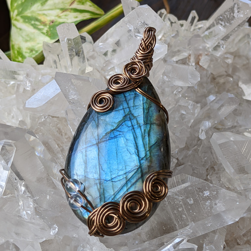 ☆ラブラドライト特大！(ブルー)☆ワイヤーペンダントトップ