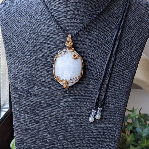 ☆スコレサイト・ゼオライト(ホワイトカラー)☆ワイヤーマクラメ編み