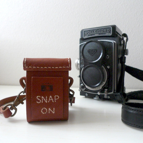 ミニ＊二眼レフカメラケースA（亜麻色縫い線） その他ケース ringolin