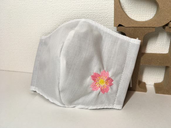 【桜ハンドメイド2021】桜　さくら　花　花柄　刺繍　立体マスク　子供～大人用【受注製作・送料無料】 3枚目の画像