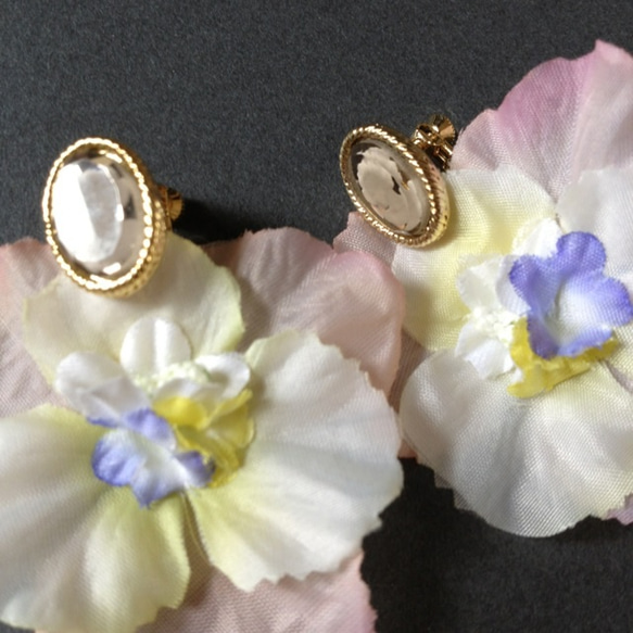 big.flower&cameo-earring♡ 3枚目の画像