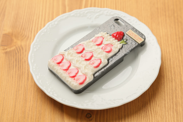 イチゴの３段ケーキ　iPhone5/5sケース 3枚目の画像