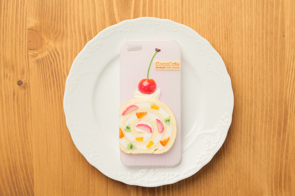 フルーツロールケーキ　iPhone5/5sケース 1枚目の画像