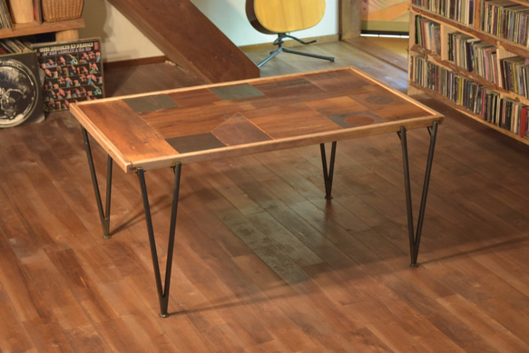 ゆ*か様 無垢材のカフェ風テーブル【ハンドメイド家具】　モザイク　パッチワーク 無垢材のカフェ風テーブル【ハンドメイド家具】 モザイク パッチワーク