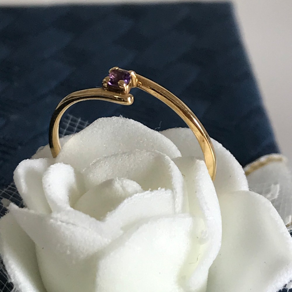 アメジスト（2月誕生石）K18ピンキーリング  4号　現品のみ