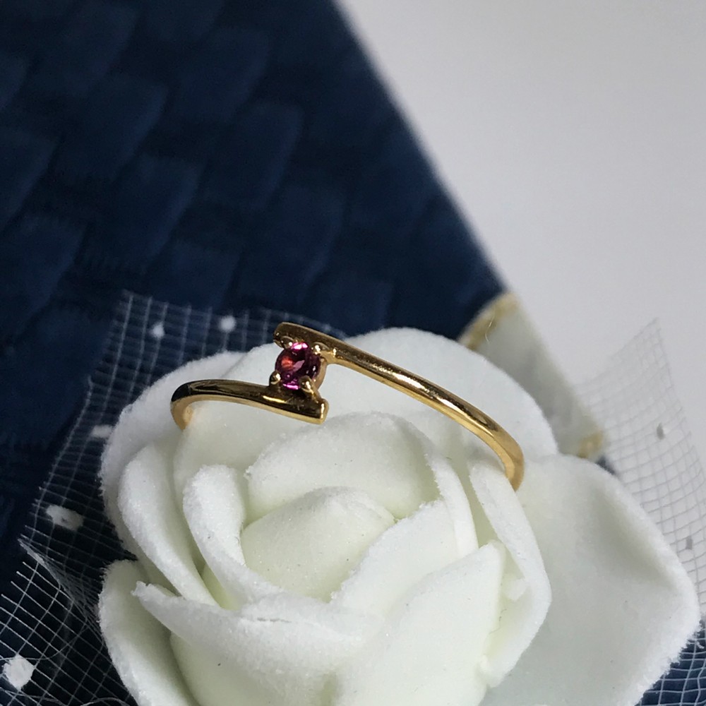 ピンクトルマリン（10月の誕生石）K18ピンキーリング　５号　在庫限りの価格