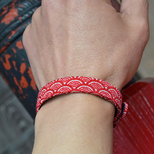 和風ブレスレット 青海波 赤 レザーブレスレット ブレスレット patuwa