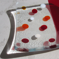 ガラスの角皿「水玉～レッド」　SOLD OUT 5枚目の画像