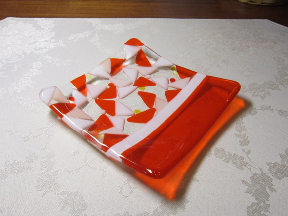 ガラスの角皿「オレンジ～Bタイプ」 2枚目の画像