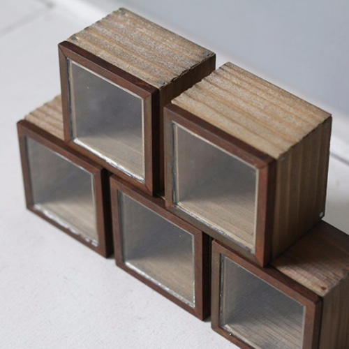 アイアン×木 ガラス蓋のシンプルな小箱 ブラウン 鉄と革がシャビーな