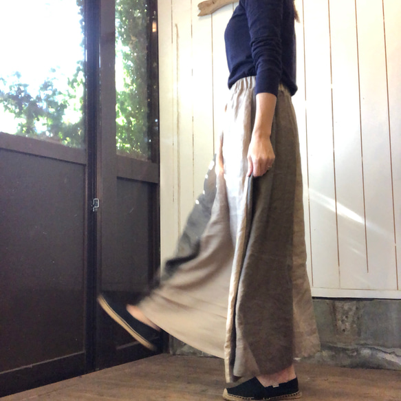 動いて満足☆ドレープ感が綺麗なロングマキシスカート☆バイカラー 3枚目の画像