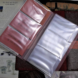 「受注制作」赤リザード型押し革の大容量カードケース 4枚目の画像