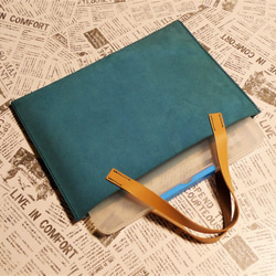 「受注制作」青空色のレッスントートバッグ　A-4サイズ　イタリアンヌメの床革 3枚目の画像
