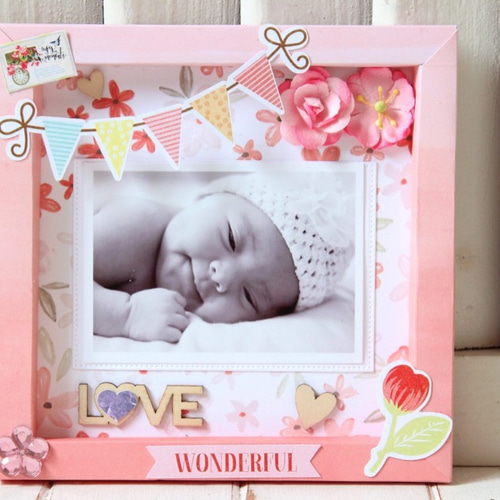 *。゜Love ゜。*　スクラップブッキング♡フォトフレーム♡完成品 クリアBOX付き・スクラップブッキング「LOVE」 フォトフレーム・写真