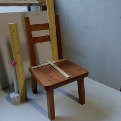 手作り椅子・桜材・子供用・人形用・インテリア 2枚目の画像