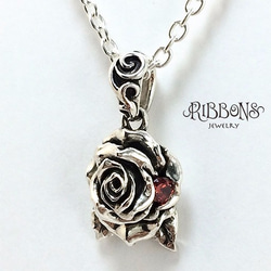 【ストーン付き】T Rose Pendant 1枚目の画像